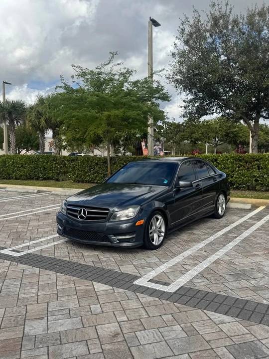 2014 Mercedes-Benz W204 C-Class - Image 2 of 10
