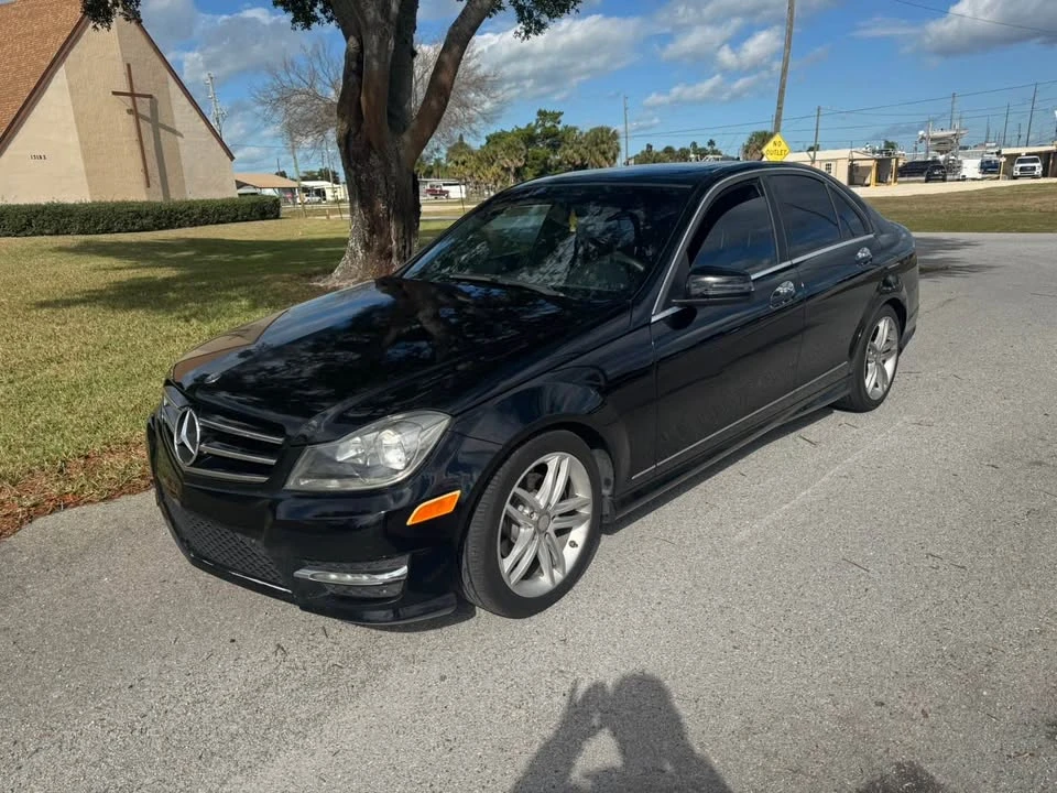 2014 Mercedes-Benz W204 C-Class - Image 2 of 11