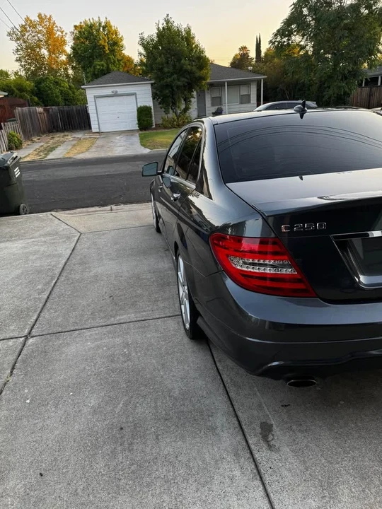 2014 Mercedes-Benz W204 C-Class - Image 11 of 16