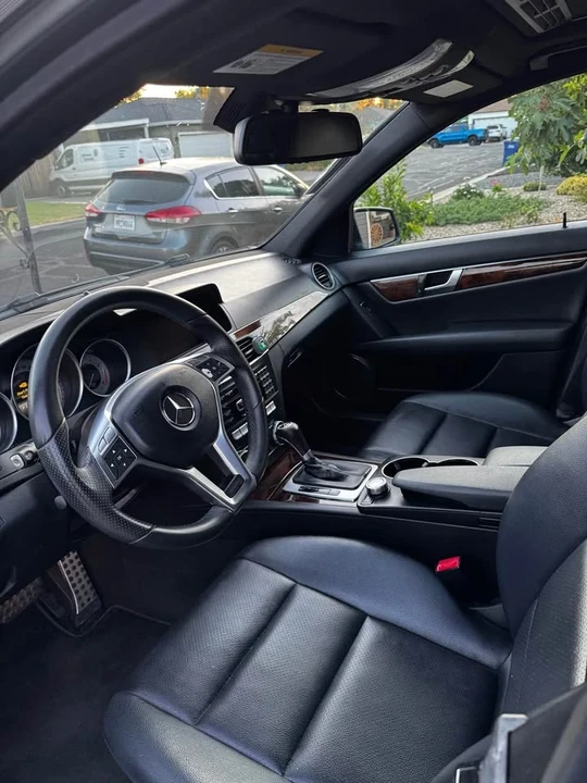 2014 Mercedes-Benz W204 C-Class - Image 13 of 16