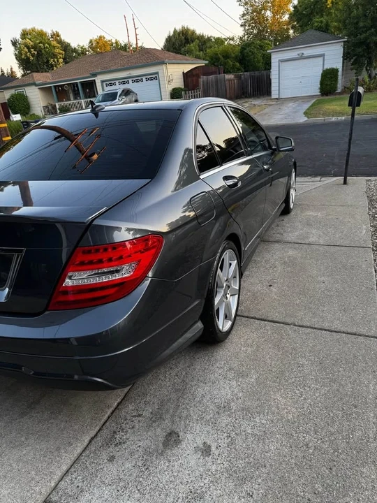 2014 Mercedes-Benz W204 C-Class - Image 12 of 16