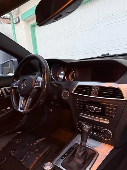 2014 Mercedes-Benz W204 C-Class - Image 6 of 12
