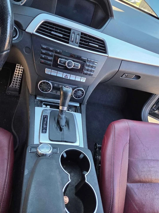 2014 Mercedes-Benz W204 C-Class - Image 12 of 14