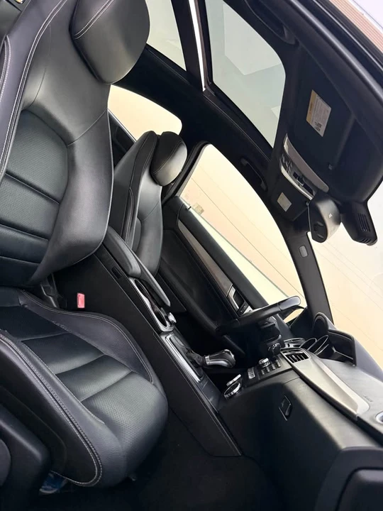 2014 Mercedes-Benz W204 C-Class - Image 7 of 9