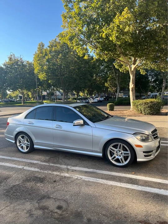 2014 Mercedes-Benz W204 C-Class - Image 2 of 11