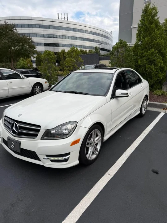 2014 Mercedes-Benz W204 C-Class - Image 2 of 6