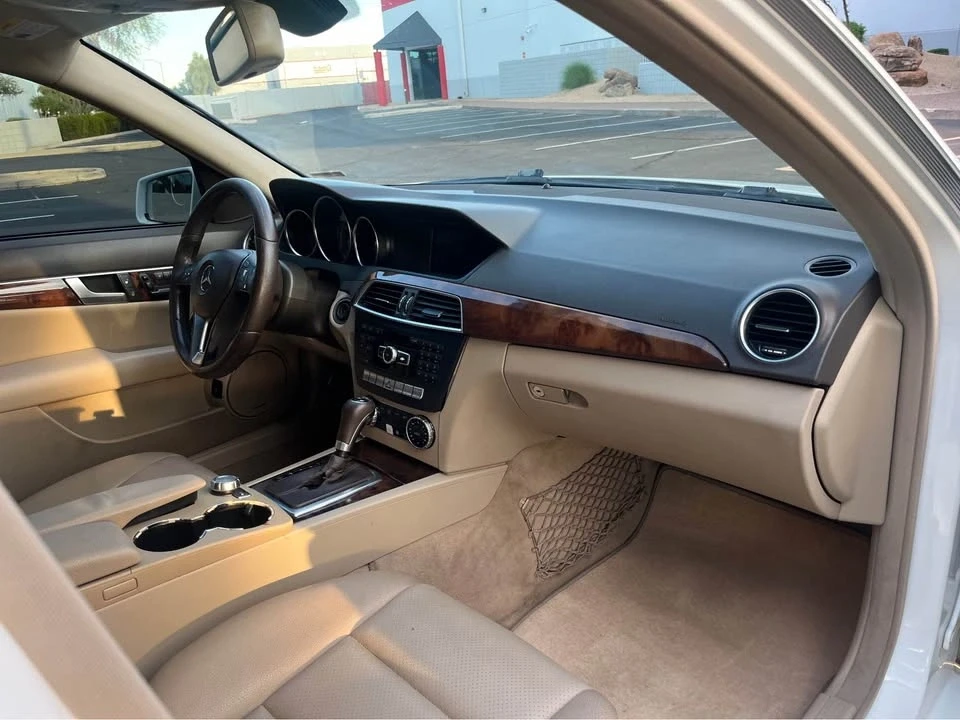2014 Mercedes-Benz W204 C-Class - Image 9 of 12