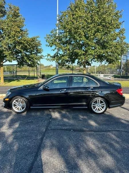 2014 Mercedes-Benz W204 C-Class - Image 2 of 9