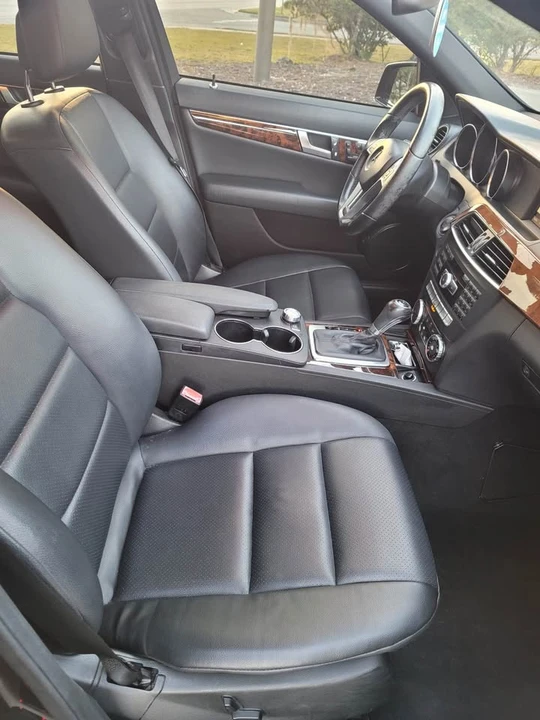 2014 Mercedes-Benz W204 C-Class - Image 8 of 12