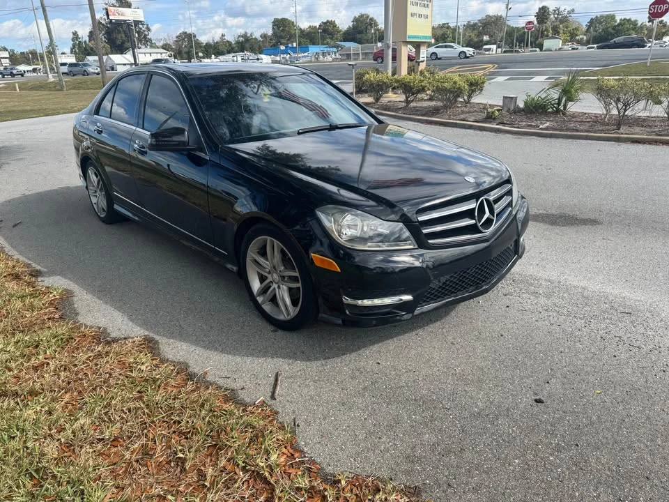2014 Mercedes-Benz W204 C-Class - Image 2 of 8