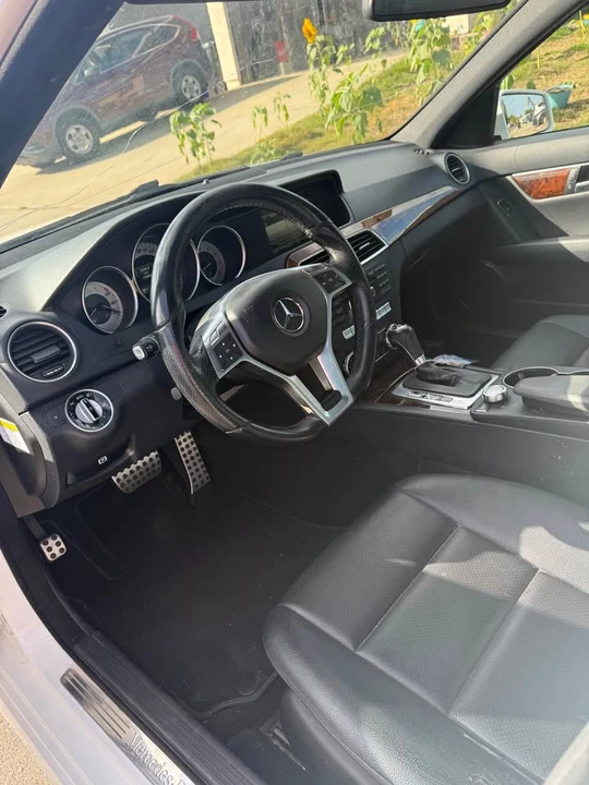 2014 Mercedes-Benz W204 C-Class - Image 7 of 12