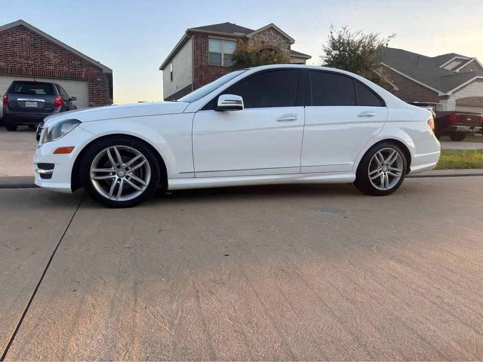 2014 Mercedes-Benz W204 C-Class - Image 8 of 13