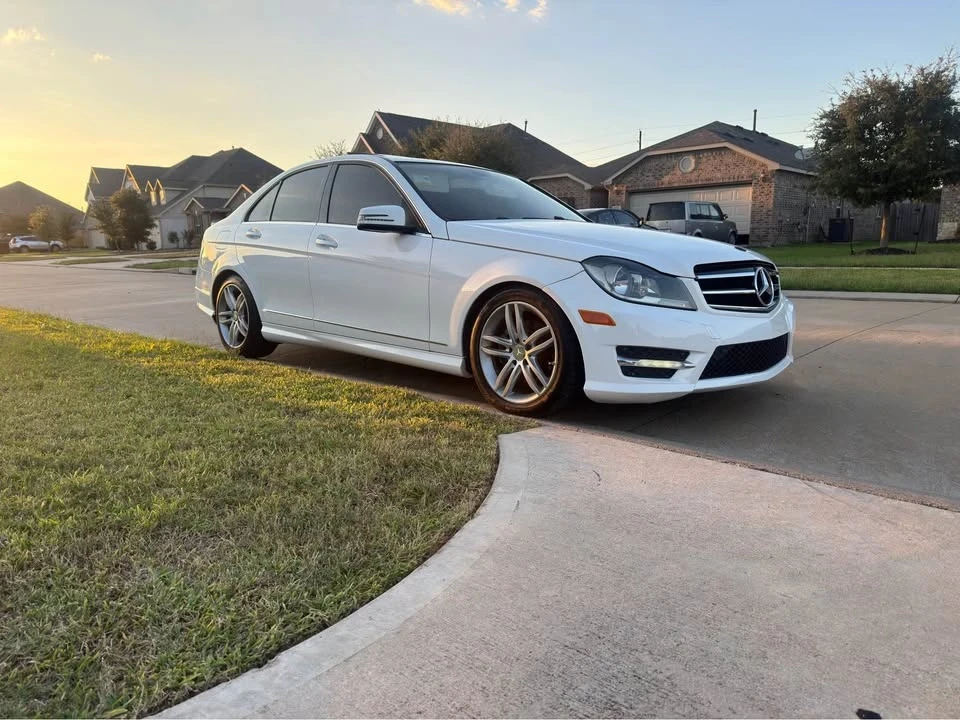2014 Mercedes-Benz W204 C-Class - Image 2 of 13