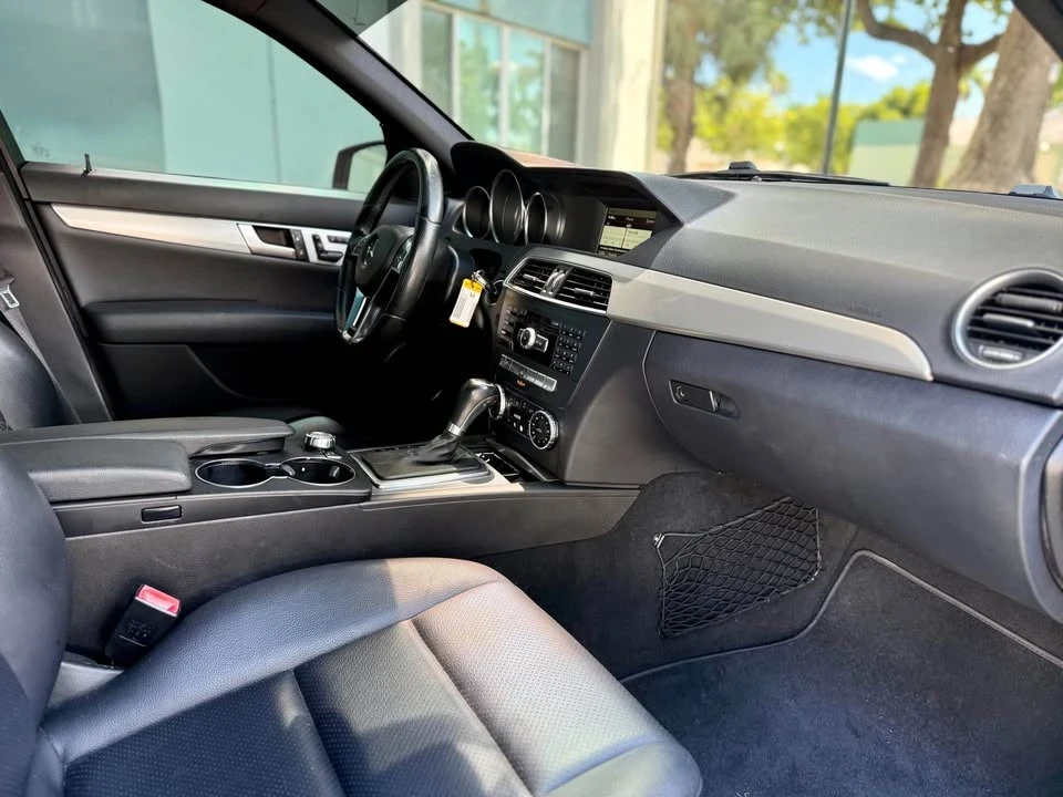 2014 Mercedes-Benz W204 C-Class - Image 11 of 12