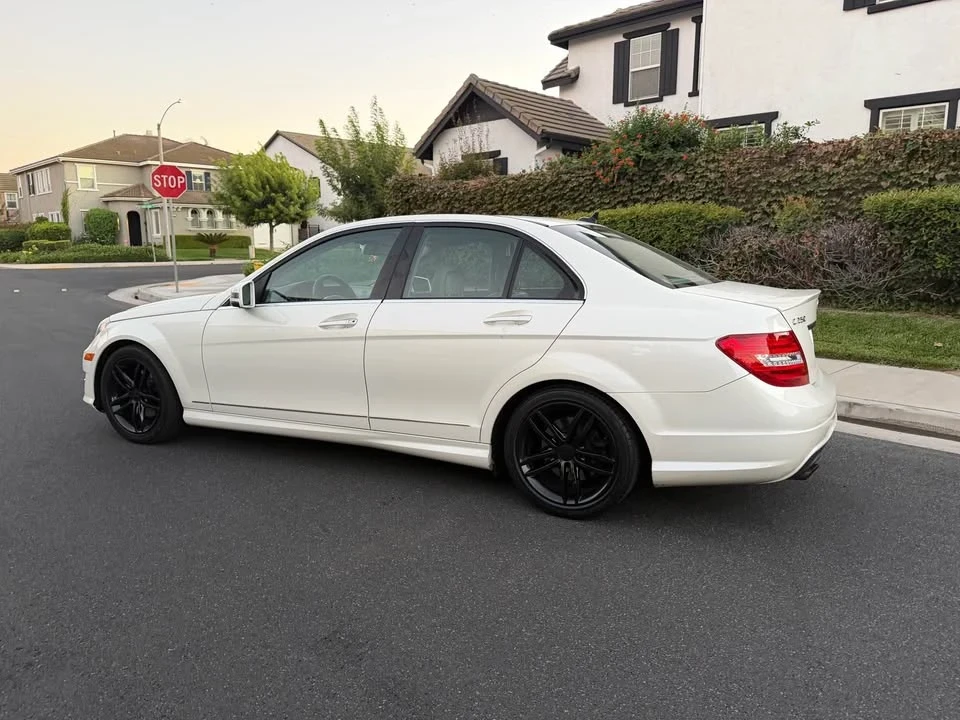 2014 Mercedes-Benz W204 C-Class - Image 2 of 11