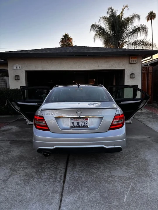 2014 Mercedes-Benz W204 C-Class - Image 2 of 14
