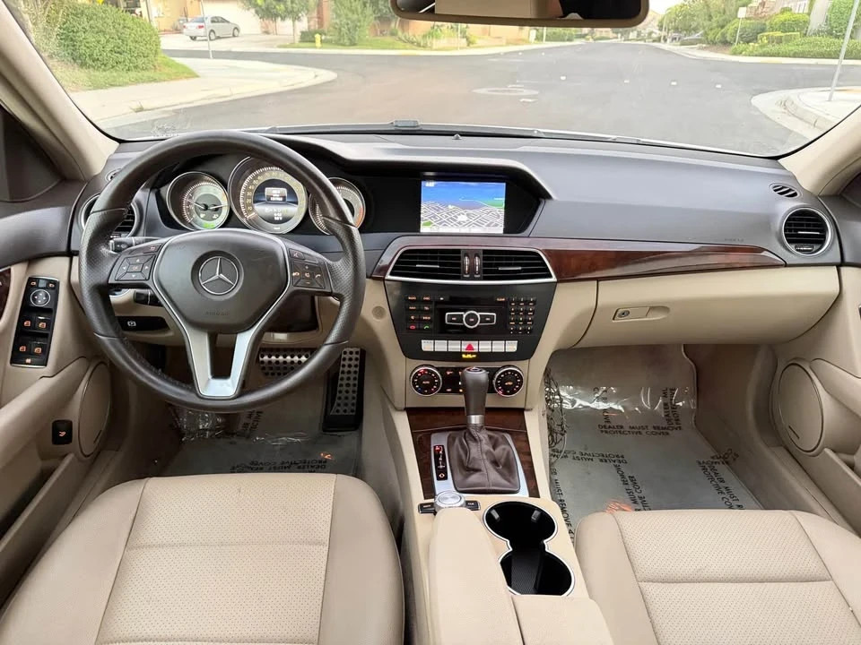 2014 Mercedes-Benz W204 C-Class - Image 9 of 11