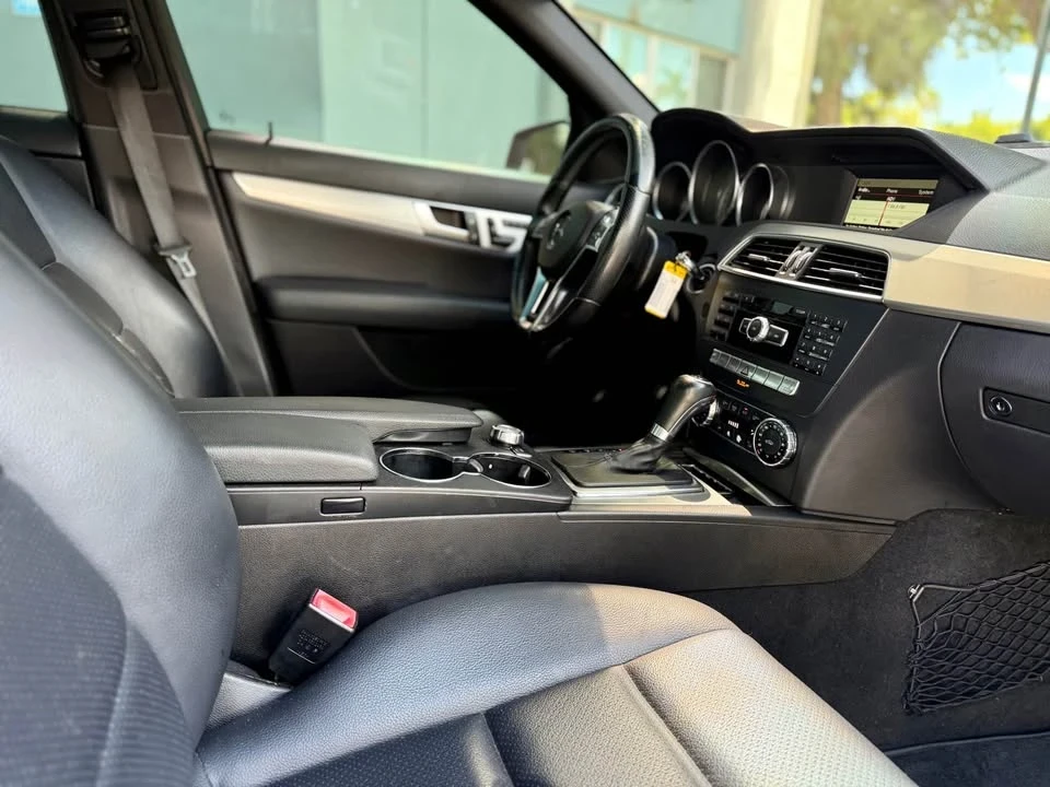 2014 Mercedes-Benz W204 C-Class - Image 10 of 12