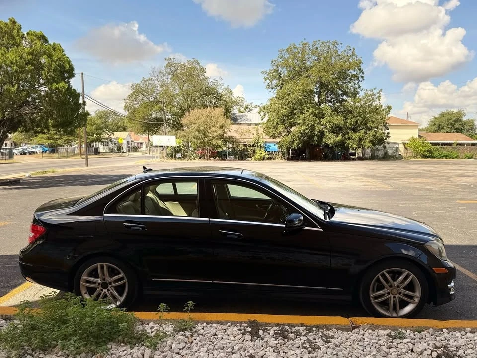 2014 Mercedes-Benz W204 C-Class - Image 8 of 20