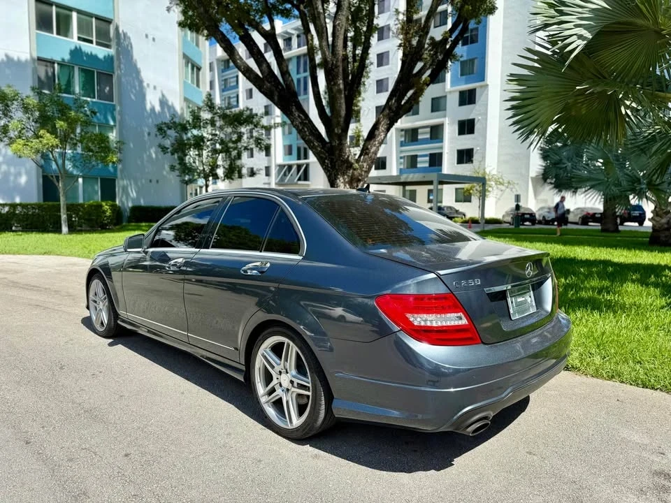 2014 Mercedes-Benz W204 C-Class - Image 2 of 12