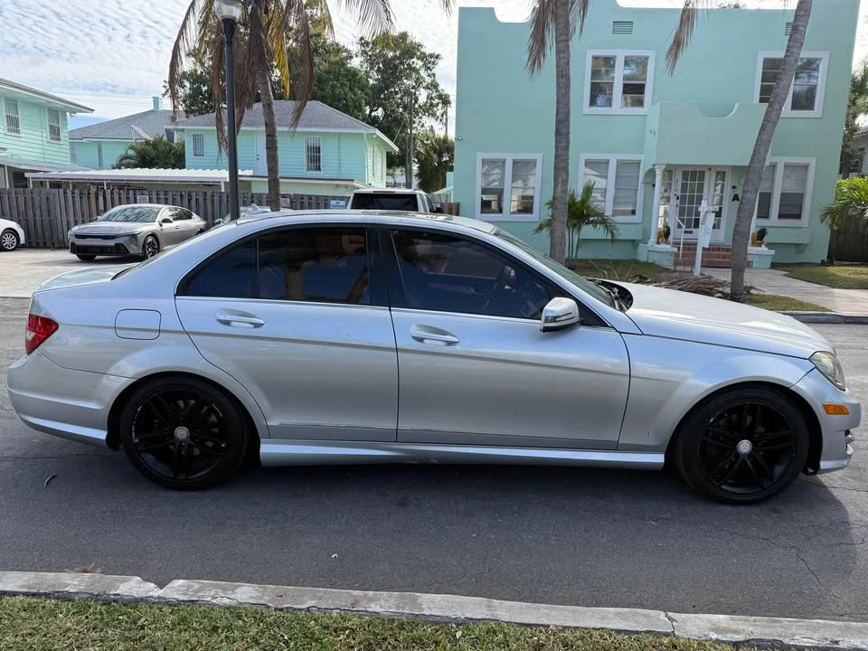 2014 Mercedes-Benz W204 C-Class - Image 3 of 10
