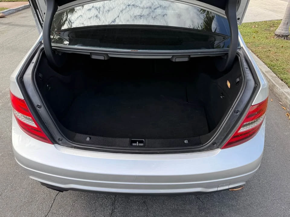 2014 Mercedes-Benz W204 C-Class - Image 9 of 10