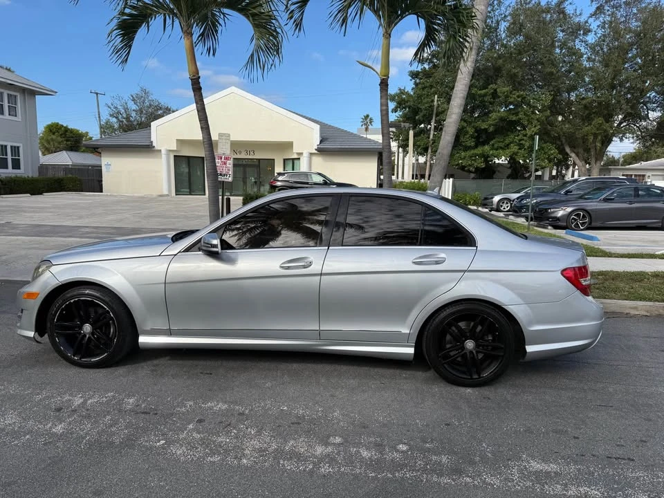 2014 Mercedes-Benz W204 C-Class - Image 4 of 10