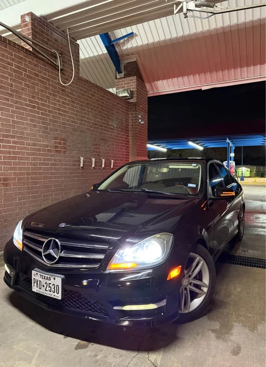 2014 Mercedes-Benz W204 C-Class - Image 15 of 17