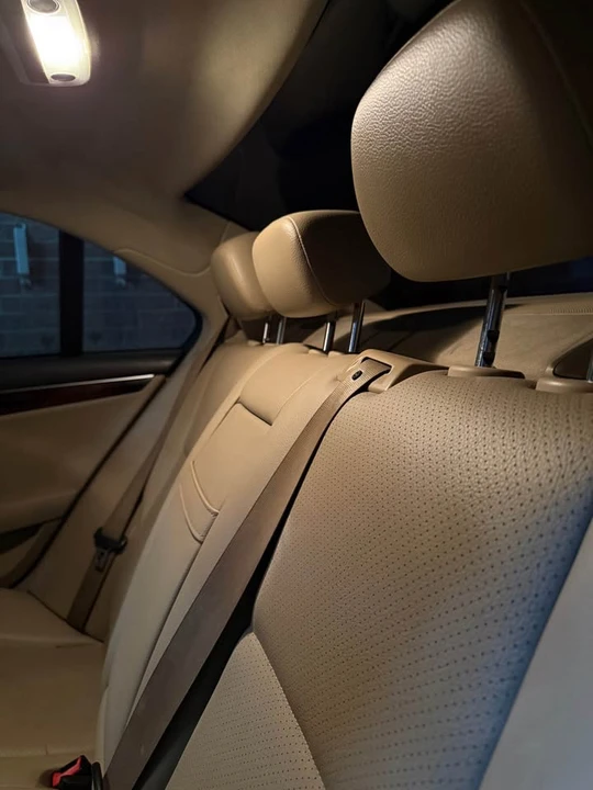 2014 Mercedes-Benz W204 C-Class - Image 8 of 17