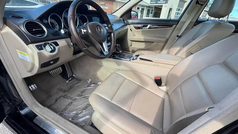 2014 Mercedes-Benz W204 C-Class - Image 12 of 20