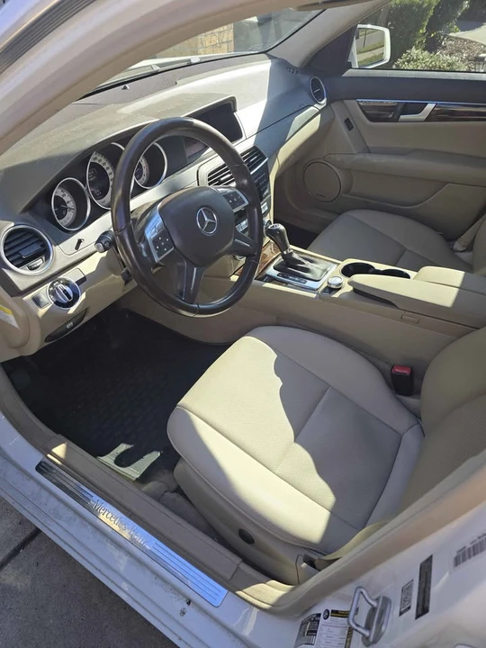 2014 Mercedes-Benz W204 C-Class - Image 10 of 14