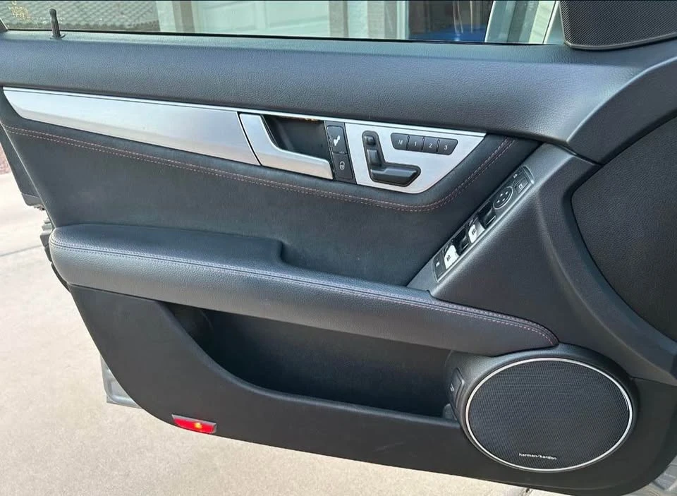 2014 Mercedes-Benz W204 C-Class - Image 8 of 9