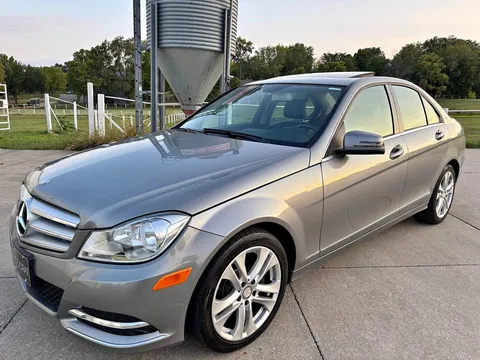 2014 Mercedes-Benz C 300 4MATIC Luxury Sedan