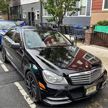 2014 Mercedes-Benz C 300 4MATIC Luxury Sedan