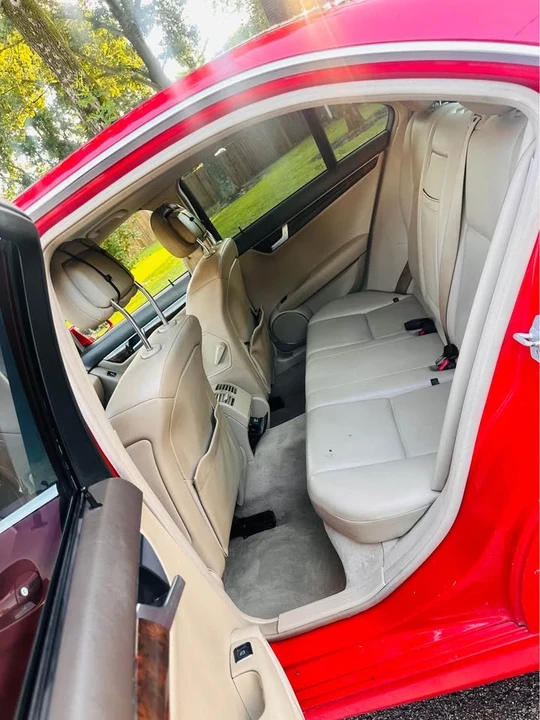2014 Mercedes-Benz W204 C-Class - Image 10 of 12