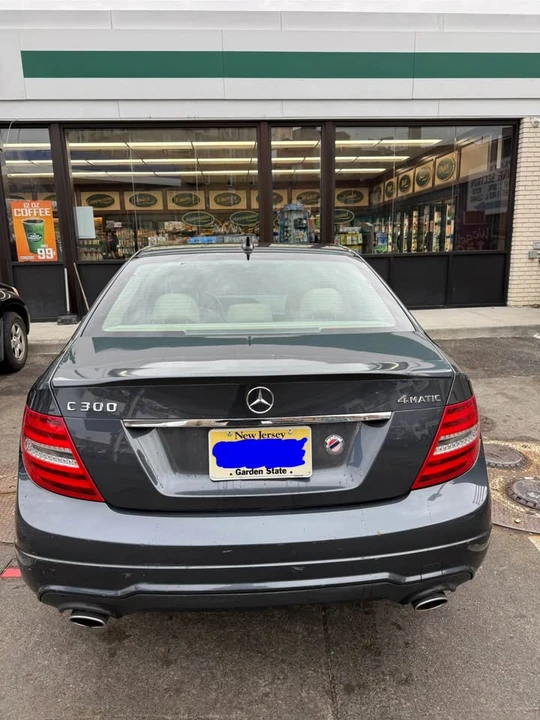 2014 Mercedes-Benz W204 C-Class - Image 2 of 10