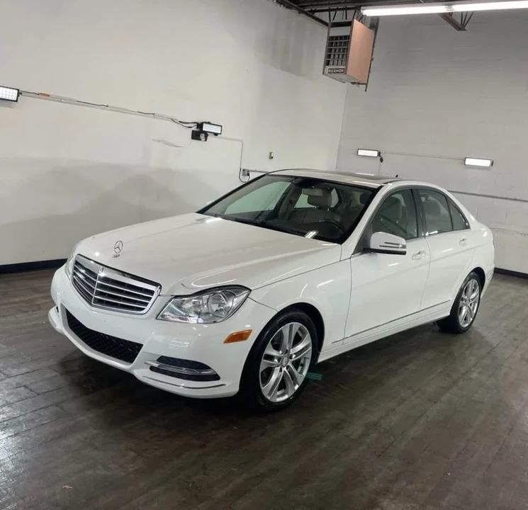 2014 Mercedes-Benz W204 C-Class - Image 9 of 20