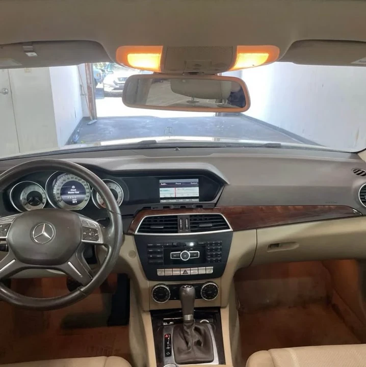 2014 Mercedes-Benz W204 C-Class - Image 12 of 20