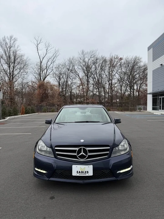 2014 Mercedes-Benz W204 C-Class - Image 2 of 14