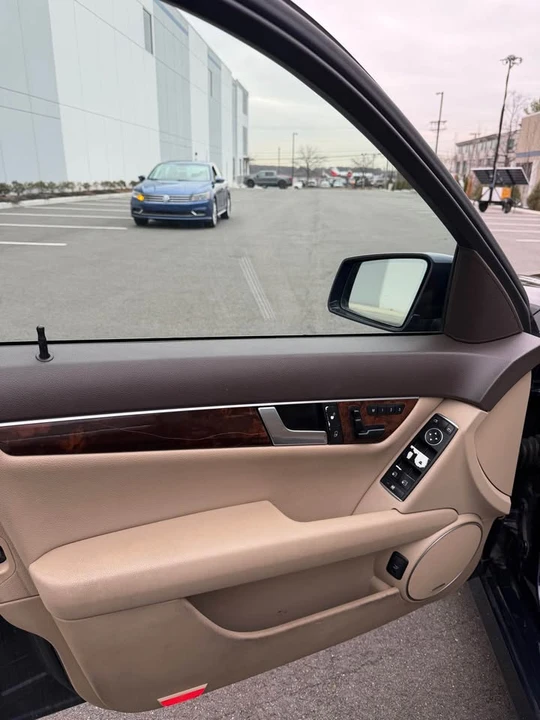 2014 Mercedes-Benz W204 C-Class - Image 11 of 14