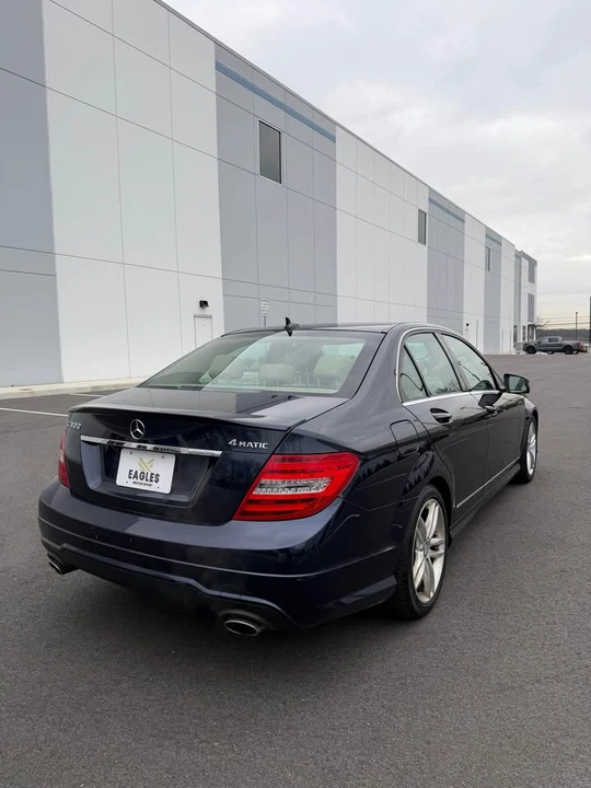 2014 Mercedes-Benz W204 C-Class - Image 9 of 14