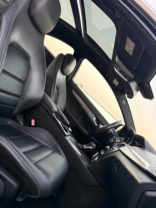 2014 Mercedes-Benz W204 C-Class - Image 7 of 9