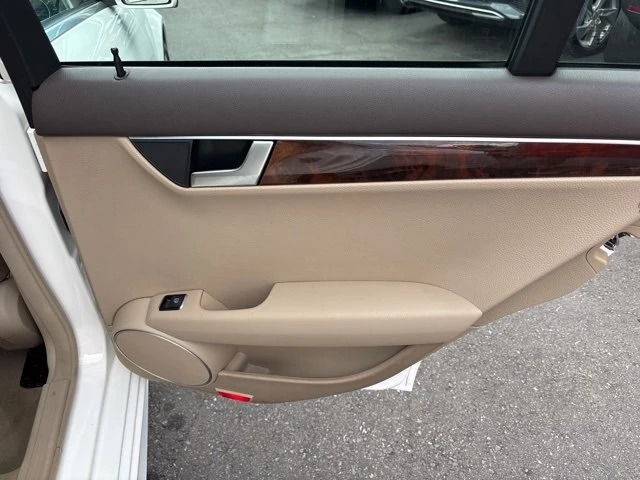 2014 Mercedes-Benz W204 C-Class - Image 17 of 20