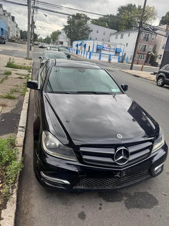 2014 Mercedes-Benz W204 C-Class - Image 2 of 9