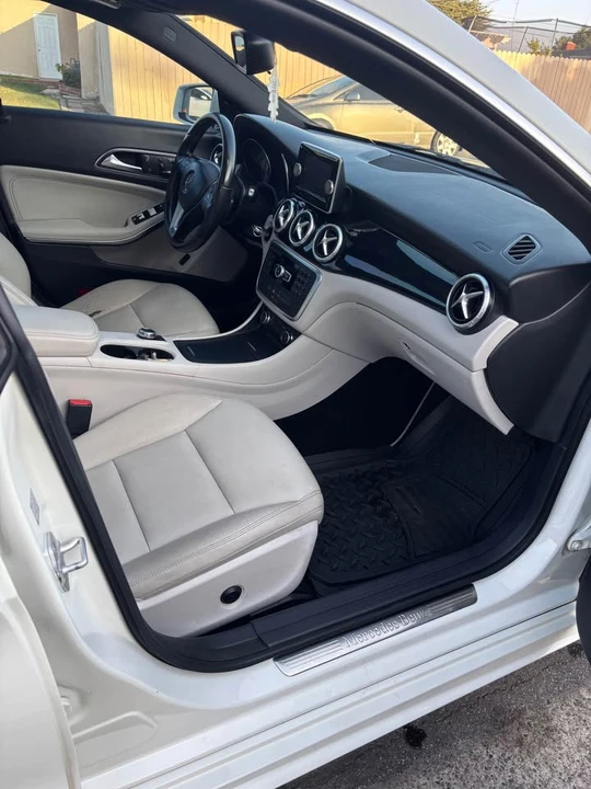 2014 Mercedes-Benz C117 CLA - Image 8 of 11