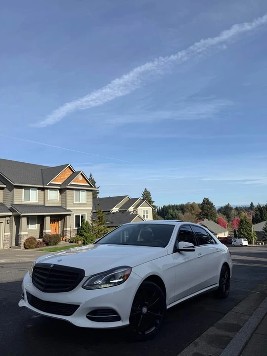 2014 Mercedes-Benz W212 E-Class - Image 3 of 17