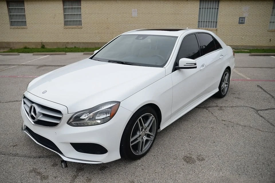 2014 Mercedes-Benz W212 E-Class - Image 3 of 20