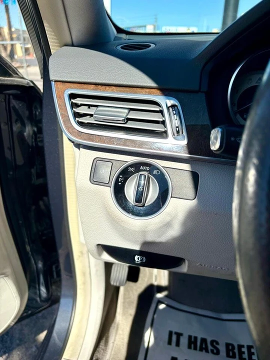 2014 Mercedes-Benz W212 E-Class - Image 19 of 20