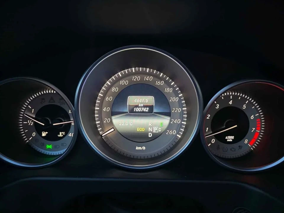 2014 Mercedes-Benz W212 E-Class - Image 9 of 15