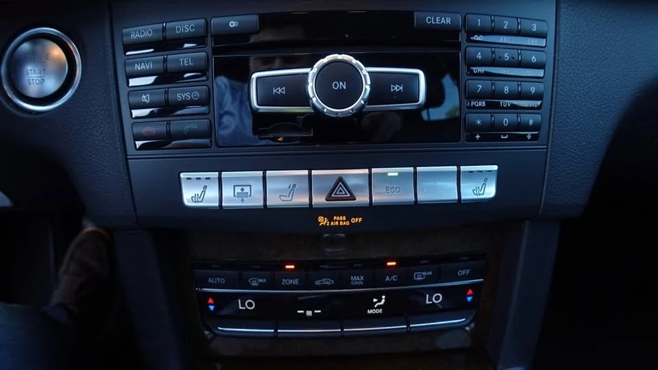 2014 Mercedes-Benz W212 E-Class - Image 11 of 19